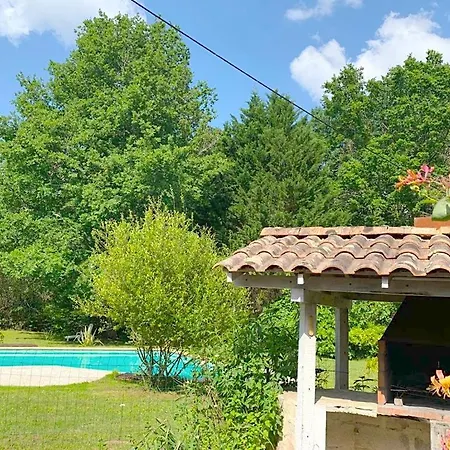Holiday home Maison Piscine, Jardin Privatifs