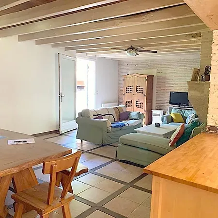 Holiday home Maison Piscine, Jardin Privatifs